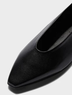 Betty Leather Square-Toe Ballet Flats
