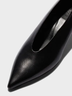 Clara Leather Pumps