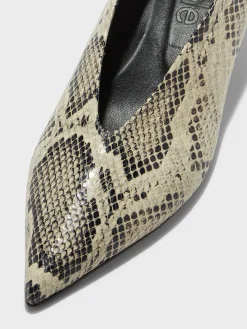 Clara Leather Pumps