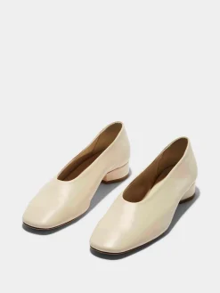 Delia Leather Ballet Flats