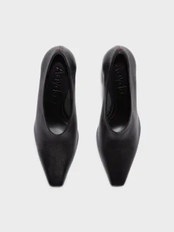 Nova Leather Pointed Pumps