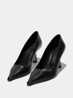 Zandra Leather Pumps
